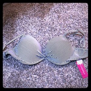 NWT B&W push up bikini top XL